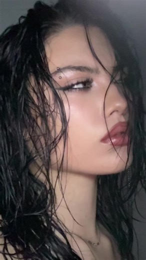 Exploring Siren and Mermaid Themes in Wetlook Fashion