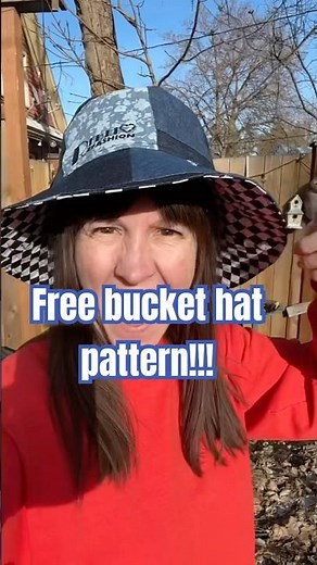 Making a reversible bucket hat with a free pattern from Mood #moodpatterns #moodbuckethat