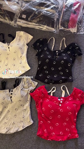 Best selling 😘😘 #igfbpagethebabybunnystore #instocknow #thebabybunnystore #hellokitty