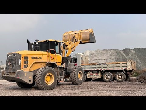 Fuel-Efficient Wheel Loader Outperforming a CAT- See It Working on the Jobsite | Real Machine Sounds