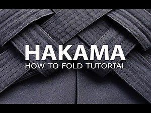 Aikido Tutorial: How to fold a Hakama - Como doblar una Hakama