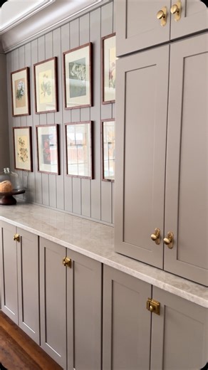 Taylor Wacker on Instagram: "Hosting Thanksgiving this year is going to be a DREAM! 😍 I have been so excited to share a proper before and after and boy is this transformation satisfying. We are about 95% percent finished with this kitchen, but I couldn’t wait any longer to start sharing it with you! We have already been hosting a ton this fall season and these cabinets from @thertastore have been incredible. I worked with their in-house designers to come up with a plan that worked with the wall