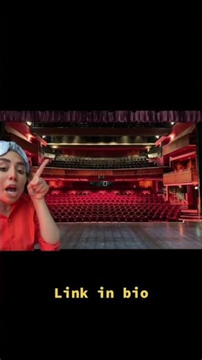 حفله ستاند اب ف مسرح مول الامارات يوم 106