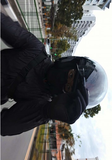 MT Cosmo SV Helmet Review: Glossy Black Look