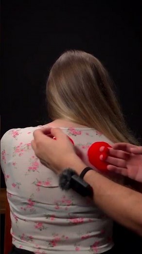 Back scratches you can FEEL through the screen 🤤 #asmr #shorts