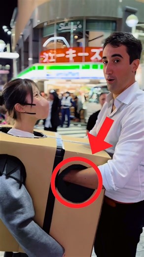 Never Put Your Hands In This Box😱