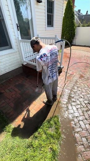 Power Washing Brick Around a Pool in Sayville NY #pressurewashing #satisfyingvideo