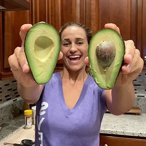 Introducing MetaBoost – the connection between carefully selected superfoods (like types of avocados, spices, and more) and the body's cellular chemistry to help activate the body's natural meta-influencers! 👉 https://smarturl.it/MetaBoost 👈 | Meredith Shirk & Svelte Training