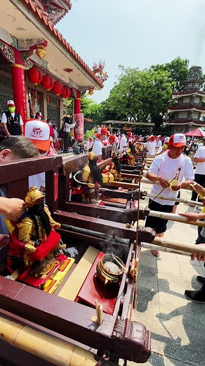 102K views · 1.3K reactions | Taiwan Folk temple activitie #神明帶我出去玩 #Taiwan #Taipei #temple #culture #travel #開漳聖王 #過火 #芝山巖惠濟宮 | 神明帶我出去玩 | Facebook
