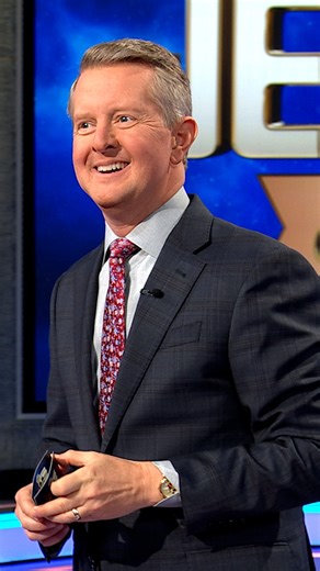 Get your library card ready because Ken is recapping his favorite books of 2025 🤓📚 | Jeopardy!