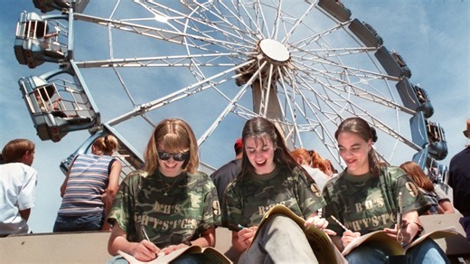Remembering Ohio's Geauga Lake, once the world's largest theme park. Look back at photos