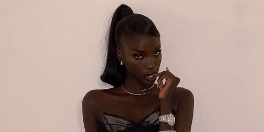 30 Side-Swept Bang Ideas For an Effortlessly Romantic Hairstyle