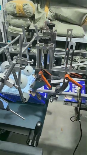 high speed folding and gluing machine for crash-lock bottom box