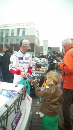 The last parade of the 2025 NASCAR Euro Series season