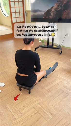 This is one daily routine I'm committed to following through with because it helps my hips and my lower back so much! #splits #giftedinlove #splitmachine#Merach #tiktokshopstockup