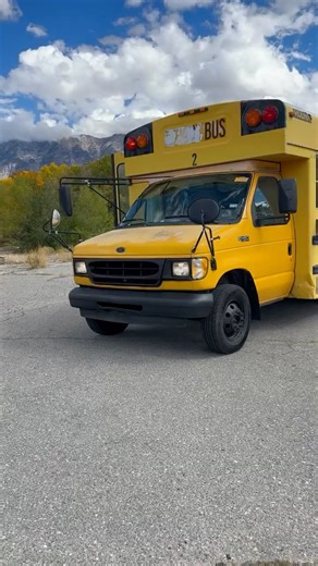 2002 Ford E450 School Bus Collins - 7.3L Powerstroke Turbo Diesel - 97,359 miles