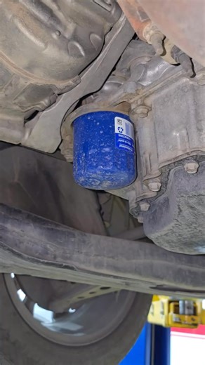 2.3M views · 5.9K reactions | oil filter changing #DIY #automotive #mechanic #usa | How To Repair | Facebook