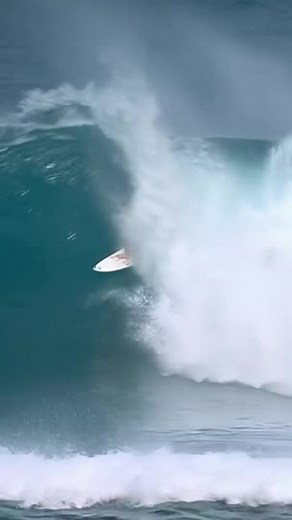 Are you kidding!? 🤯 Jack Robinson Finals Day is live on worldsurfleague.com and ESPN . #HurleyProSunsetBeach Hurley | World Surf League