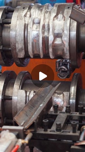 zibo Hongjie forging industry equipment co.,ltd on Instagram: "What's the roll forging machine ?🔥 Automatic roll forging machine ZGD series are used for pre-forming of work piecea with diameter maximum 40-200mm of billert~ Get hongjie machine info ,contact our team :008618560976007📞 #rollforgingmachine #reduceroller #rollforge #forgeroller #rollermachine #chinamachine"