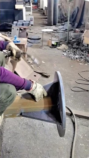 Perfect Metal Pillar Welding Process 🔥🔩 #Welding #MetalPillar
