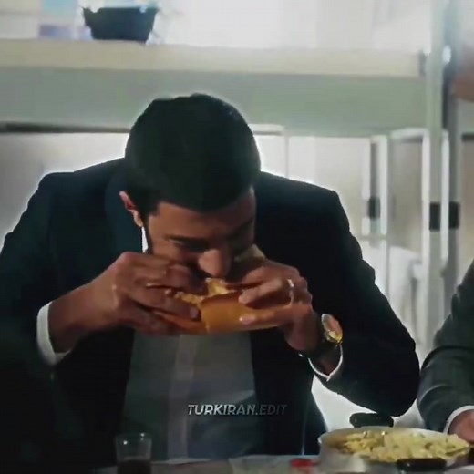 Yemek yeme şeklinizi ve yemek pişirme şeklinizi çok beğeniyorum ❤️😋🥰 #EnginAkyürek | Ma Rwa