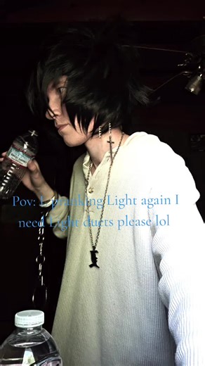 L pranks Light in Death Note Cosplay Duet