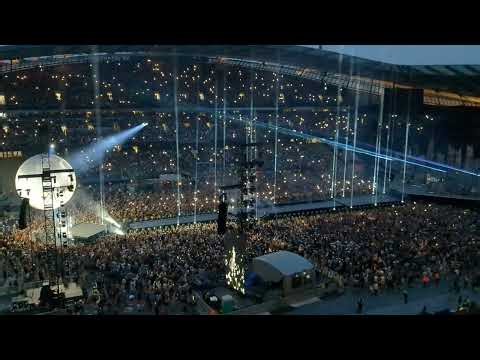 The Weeknd - Blinding Lights live at Manchester