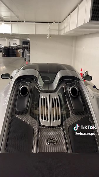 Porsche 918 Spyder: Unleashing Hypercar Excellence