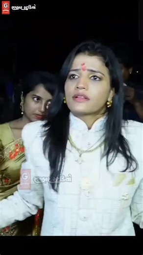 Rajal Barot Live on Instagram: "રાજલ બારોટ...😍 . . . . . . . . . . . . . #mafiyaraj #kinjal #kinjaldavenocrazyfankb #kinjalben #kinjaldavefc #geetarabariofficial #geetarabari #kajalmaheriyaofficial #kajalmaheriya #manurabariofficduial #lalitdaveofficial #rakeshbarot #jigneshkavirajbarot #jigneshkaviraj #gamansanthal #gamansanthal👑bhuvaji #vijaysuvada #vijaysuvada2020 #rajkot #surat #amdavadi #amdavad #garbanzos #garbaqueen # #gujratisingar @thekinjaldave jigneshbarotofficial @geetabenrabarioff