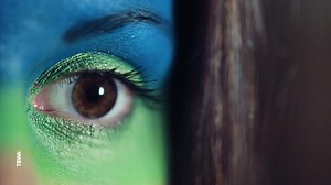 Wir kämpfen für das Schöne! Seit 35 Jahren. Gemeinsam mit vielen tausenden Menschen in ganz Österreich an unserer Seite. Wofür kämpfst du? www.global2000.at/35-jahre | GLOBAL 2000