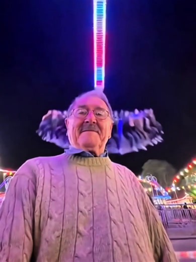 Have a look at tik tok shop😂❤️ #fyp #fypppppppppppppp #animefyp #capcut #smallbusiness