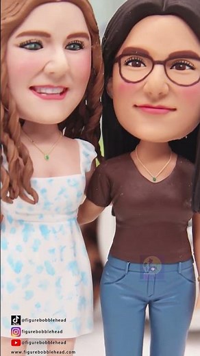 Custom Best Friend Bobblehead 💖 | A Personalized Gift She'll Love - Figure Bobblehead