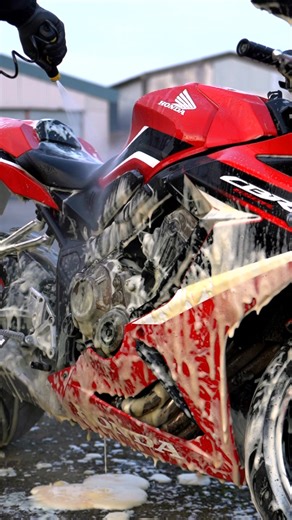Gear up for 2025 with Tru-Tension: ride with confidence and keep your motorcycle protected, rain or shine. | Tru-Tension