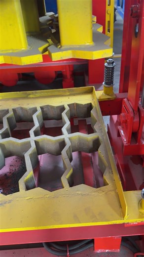 QT4-40 Block Machine: Make Bricks Easily (Even For Small Businesses!) #automobile #machine