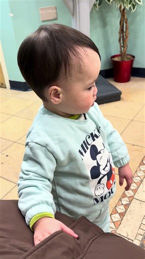 #031626#Monday#21monthsold#toddler’ssafetyfeeling#parentsaround