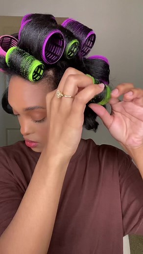 Bob Hairstyle with Velcro Rollers Tutorial