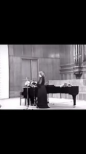 Elena Obraztsova, Rosina #rossini #barbieredisiviglia #mezzosoprano #operasinger #operasingersofinstagram #operavocalcoach #operalovers #classicalmusic | Opera Vocal Coach - Mathieu Abelli