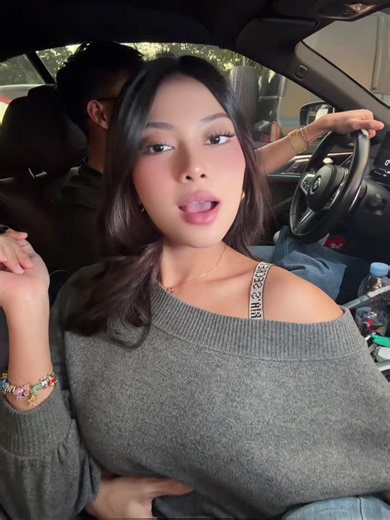 Hanum (@real.hanummegaa)’s video of make up tutorial