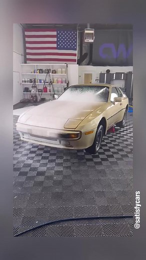 Biohazard no more: This car clean-up is a must-see miracle! Credit: @satisfycars | Autoclean Detailing