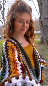 Pattern 👉🏻 https://patternshere.com/unlock/?pattern=hexagon-cardigan #crochet #crochetinspiration #crochetlove #crochetcommunity #crochetpattern #crochetinspiration #grannysquare #crochetblanket #crochetersofinstagram | Crochet Tutorial