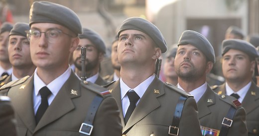 Qué descuentos y precios especiales pueden disfrutar las personas que trabajan en las Fuerzas Armadas en España