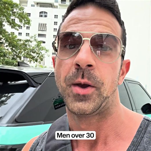 Think you're "healthy"? You might want to think again. Most lab ranges used by doctors are based on population averages — and today’s “average” isn’t something to aspire to. Many men are inflamed, nutrient-deficient, and dealing with low energy, stress, and poor recovery… and they don’t even know it. That’s why at FitScript, we don’t rely on averages. We believe in precision. 🔬 Backed by functional medicine experts, our 124-biomarker testing protocol gives you a detailed look at what’s really h