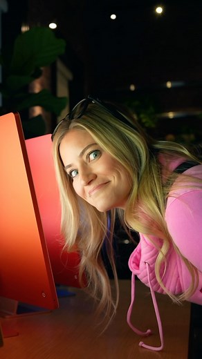 iJustine on Instagram: "These new M3 iMacs are a thing of bEaUTy 🩷❤️🧡💛💚🩵💙💜🩶"