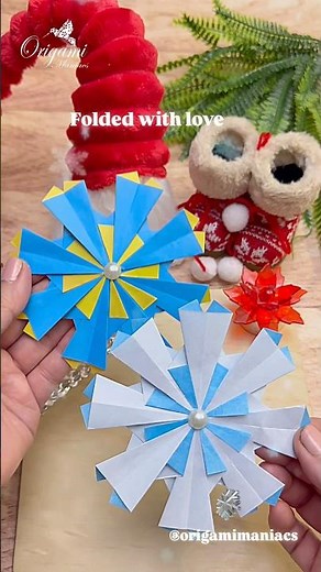 Beautiful Origami Snowflake ❄️ #paperart #origamitutorial #paperart #papercrafts #christmascrafts