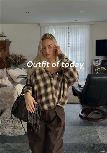 Dark Academia Streetwear Outfit Ideas