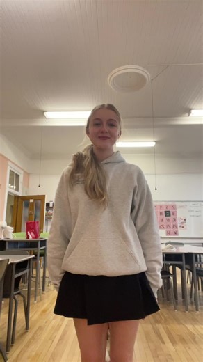 #makeusfamous #fyp #viral #privateschool #foryou #cute #girl #dance #foryoupage #brainrot #glowhouse #school #fyppppppppppppppppppppppp #funny #montreal