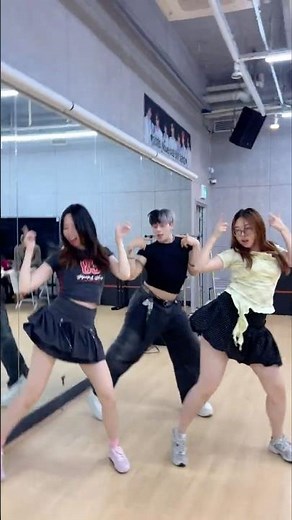 LISA x FIFA World Cup ‘Goals’ Dance Cover Challenge with ‪@itsjordie‬ #lisa #goals #worldcup #kpop