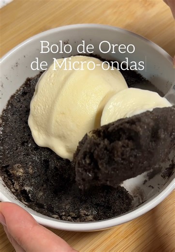 Bolo de Oreo em 1 Minuto: Receita Rápida e Prática