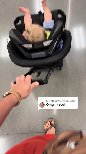 Replying to @Brittneyyy This is a game changer for a quick run in the store when baby is still sleeping! No bulky stroller and you can push it with one hand. #fyp #momsoftiktok #baby #babytiktok #traveltiktok