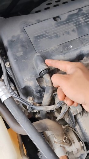 Clean Your PCV Valve: Essential Car Maintenance